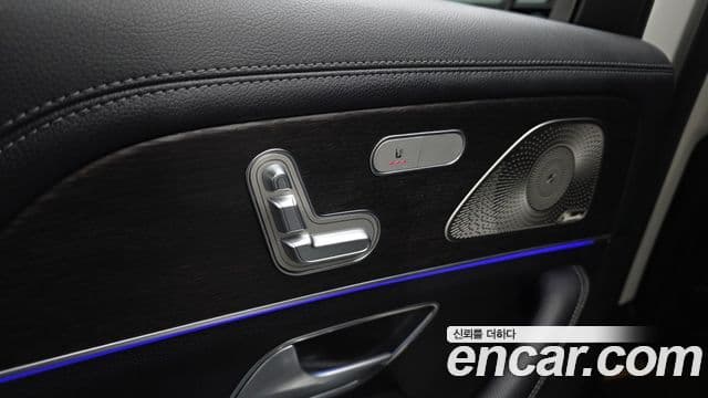 Mercedes-Benz GLE-Class 2024 — Photo 3/20