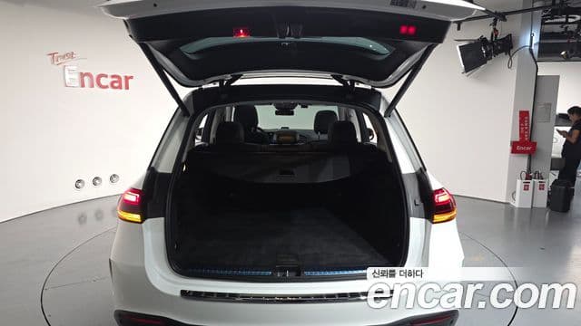 Mercedes-Benz GLE-Class 2024 — Photo 15/20
