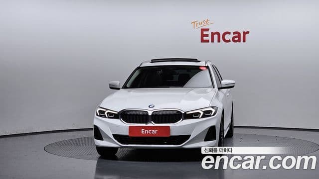 BMW 3 Series 2023 — Şəkil 3/20