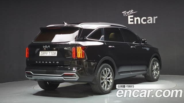 Kia Sorento 2021 — Фото 1/20