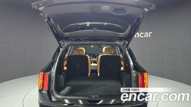 Kia Sorento 2021 — Фото 20/20