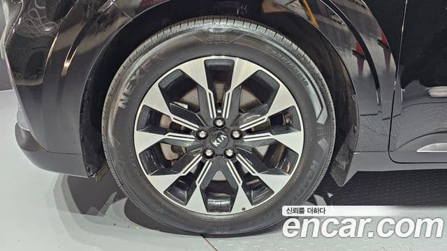 Kia Carnival 2021 — Şəkil 4/20
