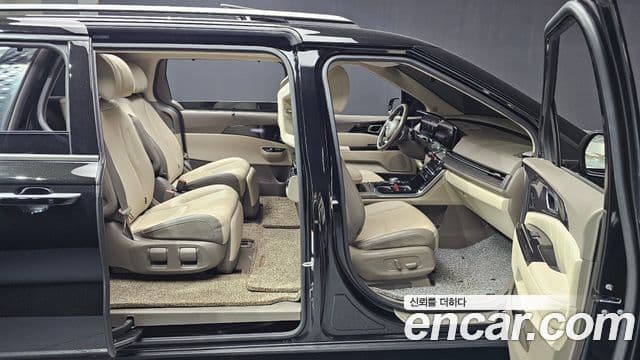 Kia Carnival 2021 — Şəkil 12/20