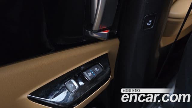 Kia Carnival 2022 — Şəkil 18/20