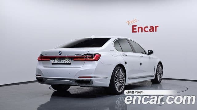 BMW 7 Series 2020 — фото 2 из 20