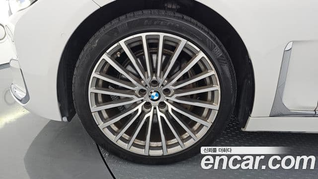 BMW 7 Series 2020 — фото 5 из 20