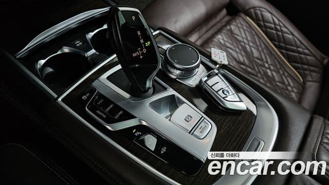 BMW 7 Series 2020 — фото 9 из 20