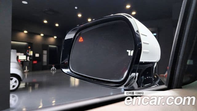 Kia Carnival 2022 — Şəkil 18/20