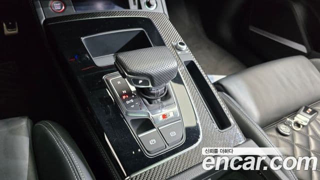 Audi SQ5 2022 — Şəkil 18/20