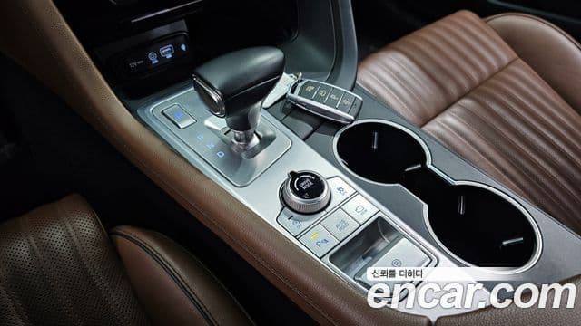 Genesis G70 2019 — Photo 15/20