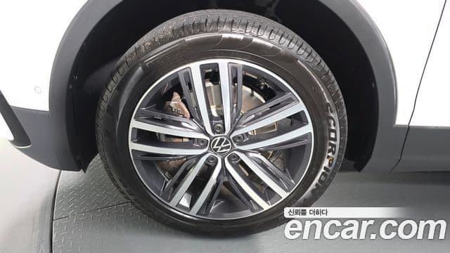 Volkswagen Tiguan Allspace 2023 — Şəkil 14/20