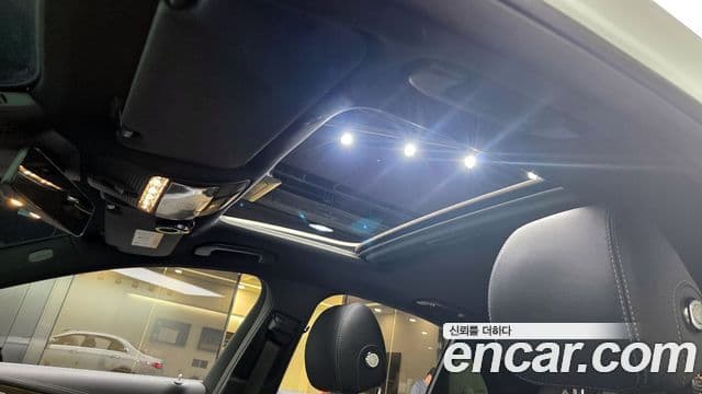 Mercedes-Benz E-Class 2021 — ფოტო 17/19