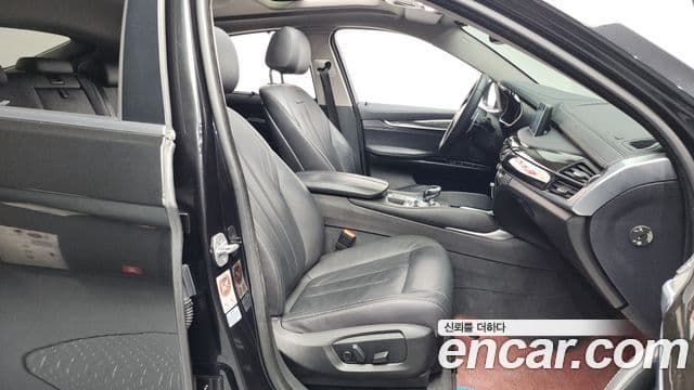 BMW X6 2018 — Photo 17/20