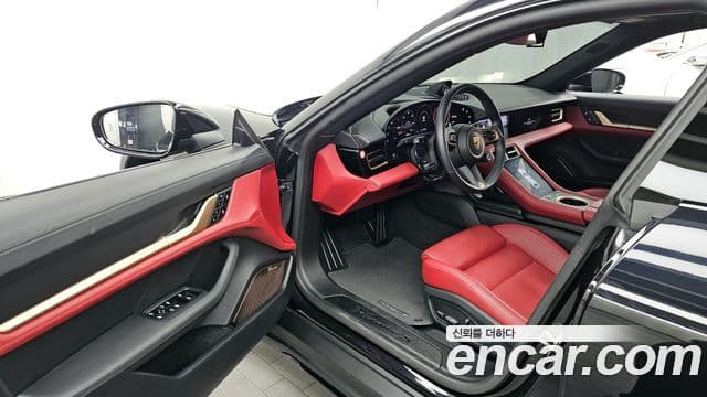 Porsche Taycan 2024 — Şəkil 18/20