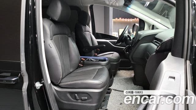 Hyundai Staria 2024 — Şəkil 10/20