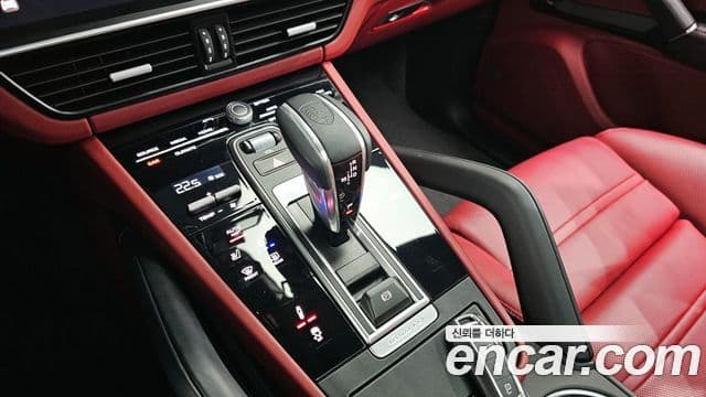 Porsche Cayenne 2023 — Şəkil 9/20
