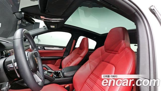 Porsche Cayenne 2023 — Photo 6/20