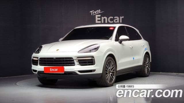 Porsche Cayenne 2020 — ფოტო 1/20