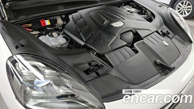 Porsche Cayenne 2020 — фото 6 из 20