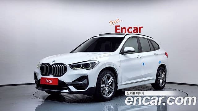BMW X1 2022 — Şəkil 19/20