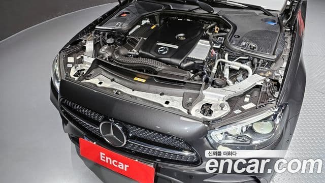 Mercedes-Benz E-Class 2022 — фото 6 из 20