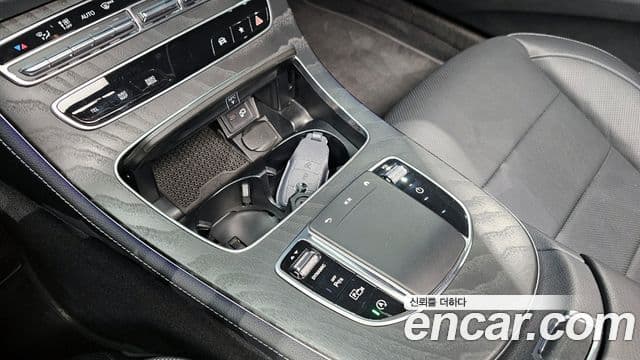 Mercedes-Benz E-Class 2022 — Şəkil 17/20