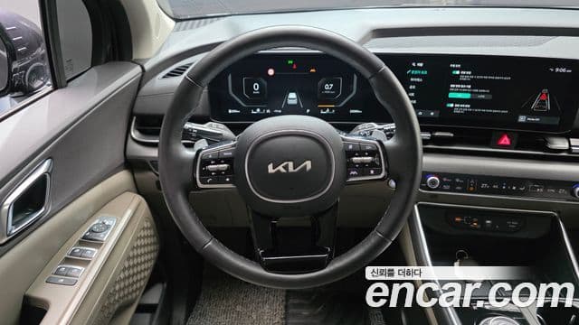 Kia Carnival 2023 — Şəkil 13/20