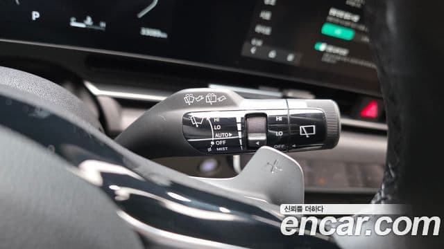 Kia Carnival 2023 — ფოტო 15/20