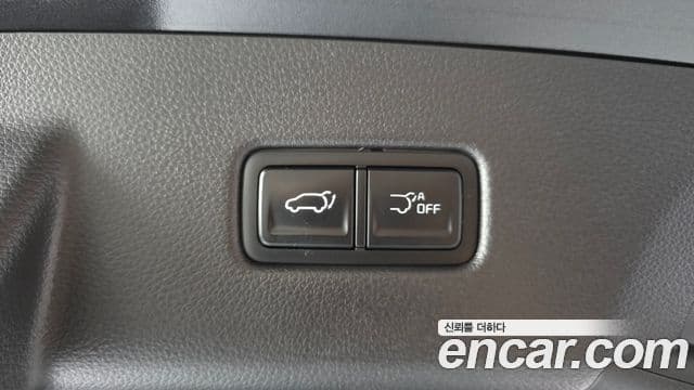 Kia Carnival 2023 — ფოტო 20/20