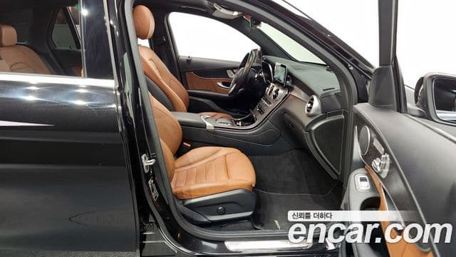 Mercedes-Benz GLC-Class 2022 — Şəkil 11/20