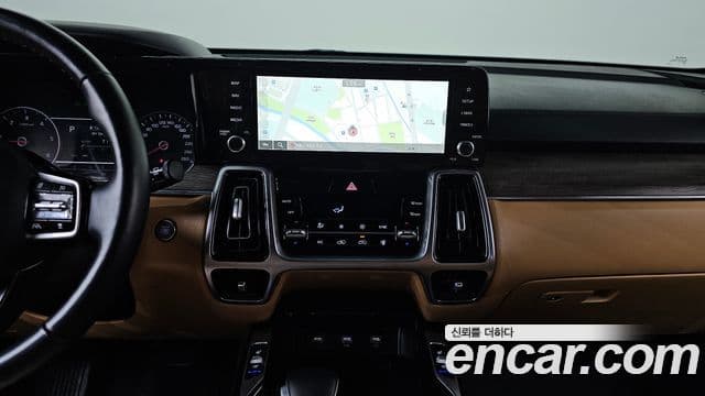 Kia Sorento 2021 — ფოტო 14/20