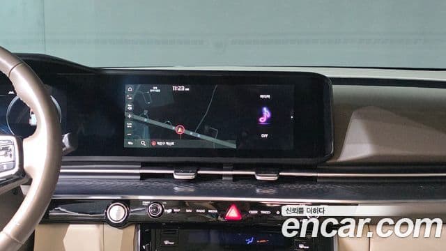 Kia Carnival 2023 — Фото 14/20