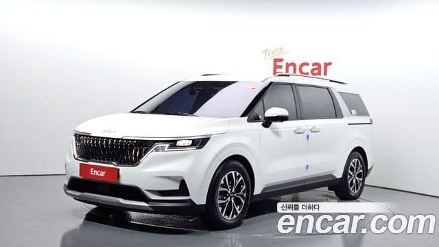 Kia Carnival 2023 — Фото 1/20