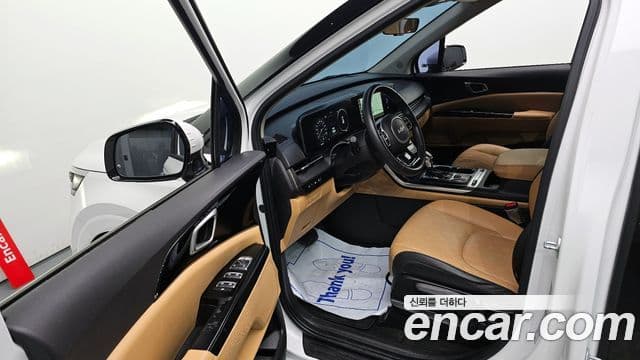 Kia Carnival 2023 — Фото 10/20