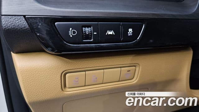 Kia Carnival 2023 — Фото 13/20