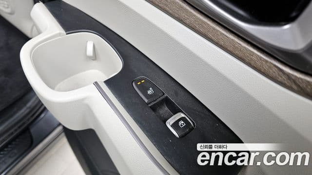 Kia Sorento 2022 — Şəkil 19/20
