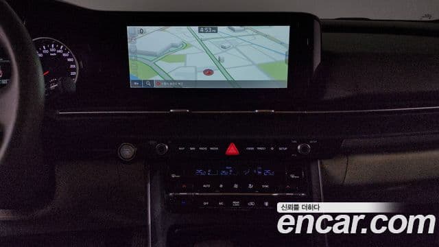 Kia Carnival 2022 — фото 14 из 20