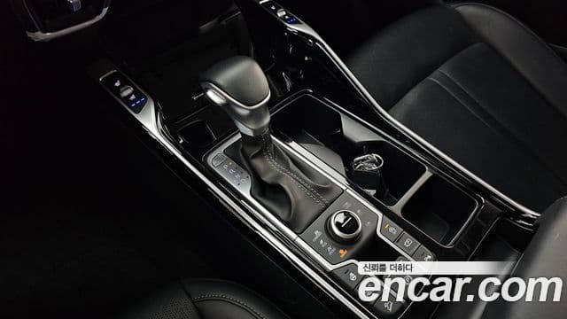 Kia Sorento 2022 — ფოტო 9/20