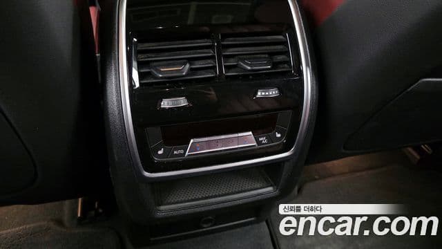 BMW X6 2021 — Şəkil 18/20