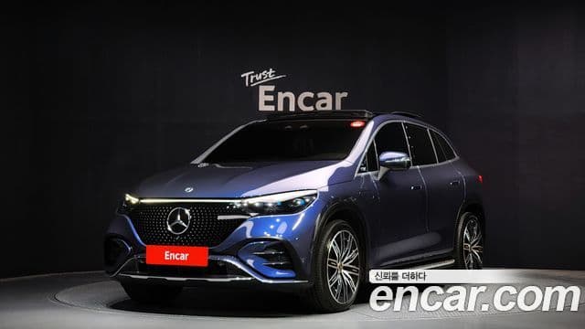 Mercedes-Benz EQE SUV 2023 — Şəkil 14/20
