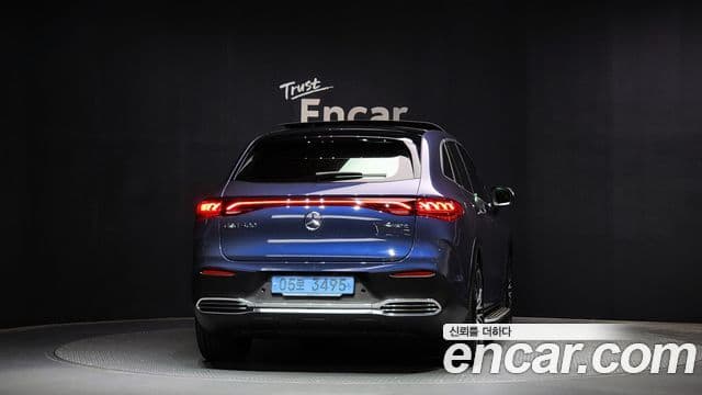 Mercedes-Benz EQE SUV 2023 — Şəkil 5/20