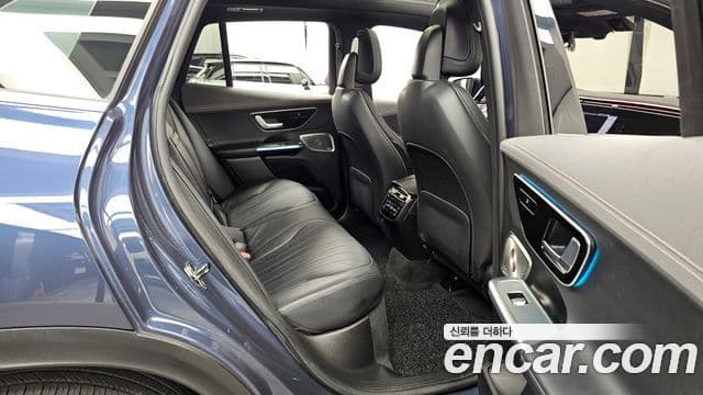 Mercedes-Benz EQE SUV 2023 — Şəkil 4/20
