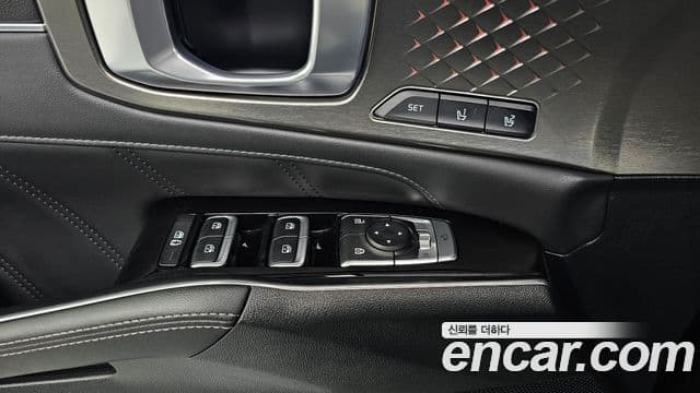 Kia Sorento 2021 — ფოტო 17/20