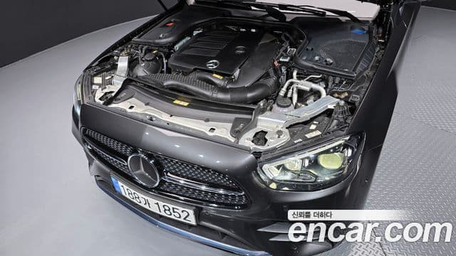 Mercedes-Benz E-Class 2020 — ფოტო 6/20