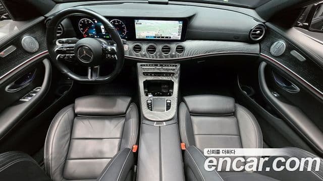 Mercedes-Benz E-Class 2020 — ფოტო 7/20