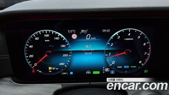 Mercedes-Benz E-Class 2020 — ფოტო 8/20