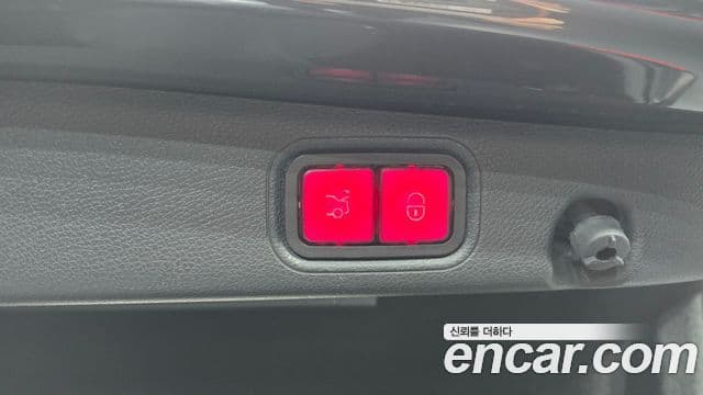 Mercedes-Benz E-Class 2020 — ფოტო 20/20
