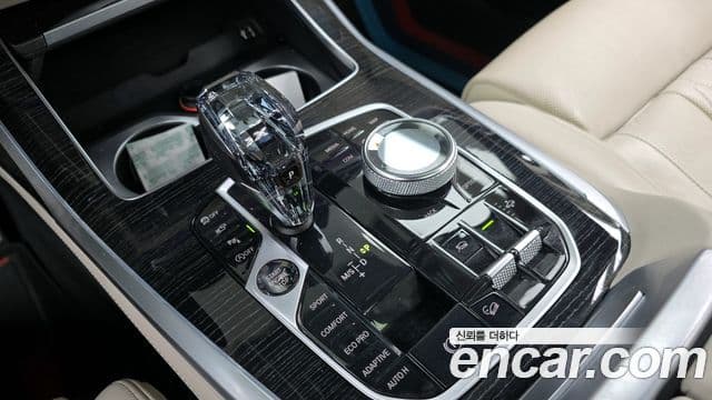 BMW X7 2021 — ფოტო 9/20