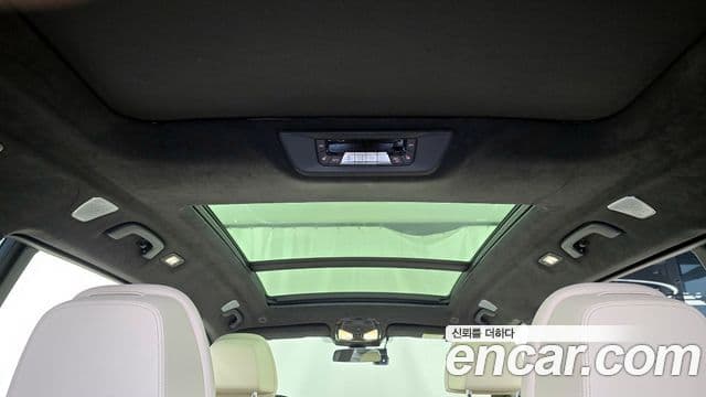 BMW X7 2021 — ფოტო 19/20