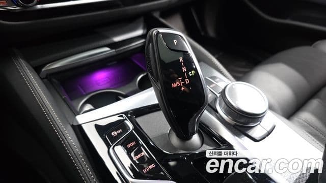 BMW 5 Series 2023 — ფოტო 9/20